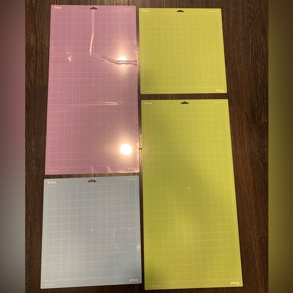 SOLD Cricut Mats Lot of 4 - Picture 1 of 2